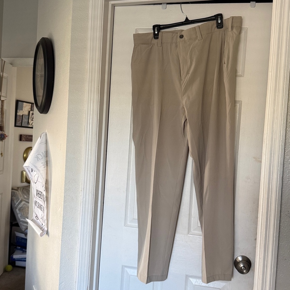 Golf pants made by Coolibar